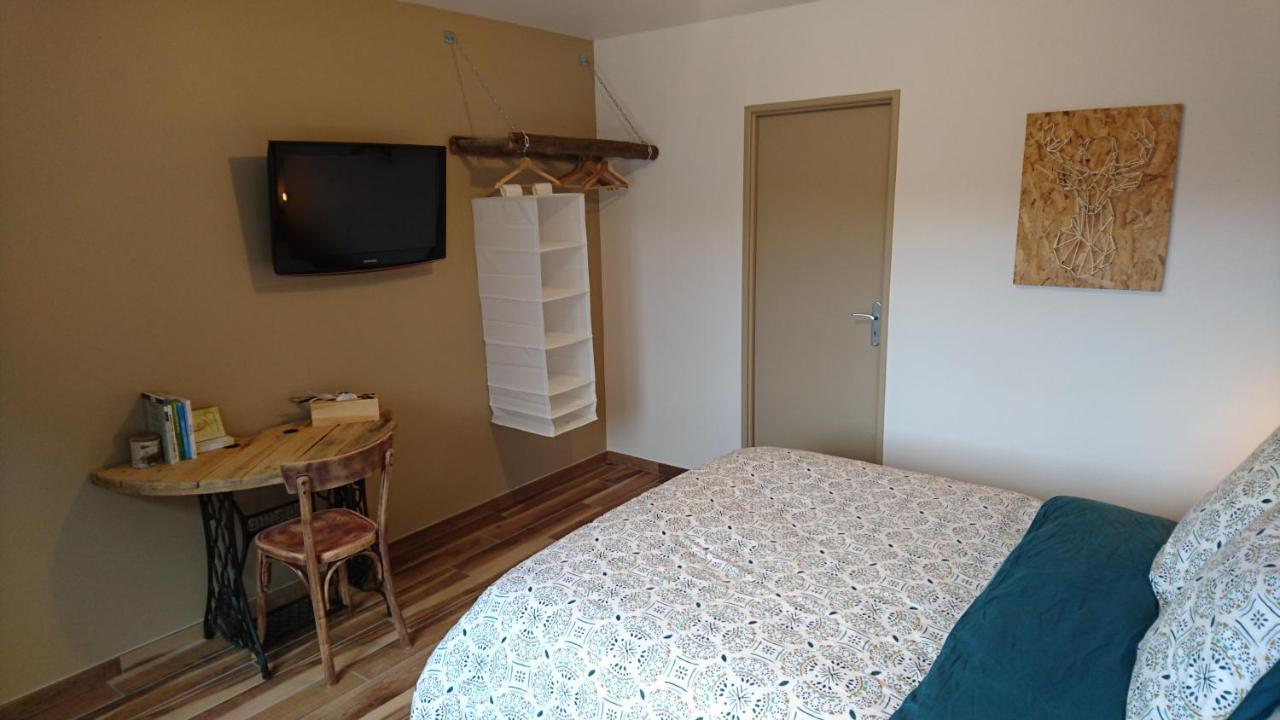 בסה-א-סנט-אנסטאיס Chambres D'Hotes Villa Chantebise מראה חיצוני תמונה